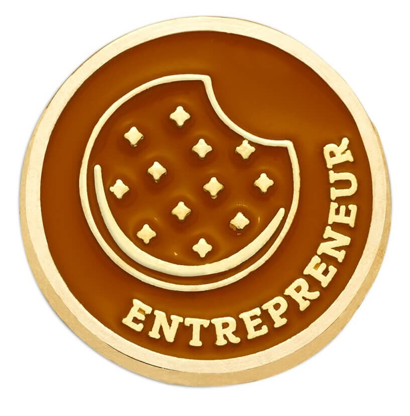 COOKIE ENTREPRENEUR FAMILY PIN BROWNIE YEAR 1