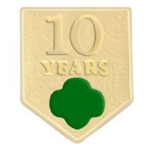 GIRL SCOUT 10 YEAR PIN
